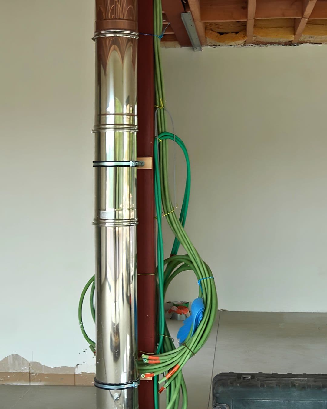 Contraintes techniques et travaux à anticiper avant un projet de cuisine ou d’aménagement intérieur avec IDEO.